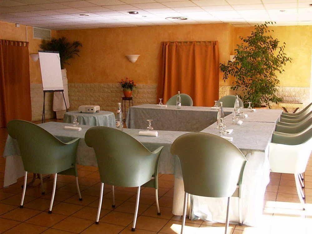 Le Cesar Hotel Plan-de-Cuques Ngoại thất bức ảnh